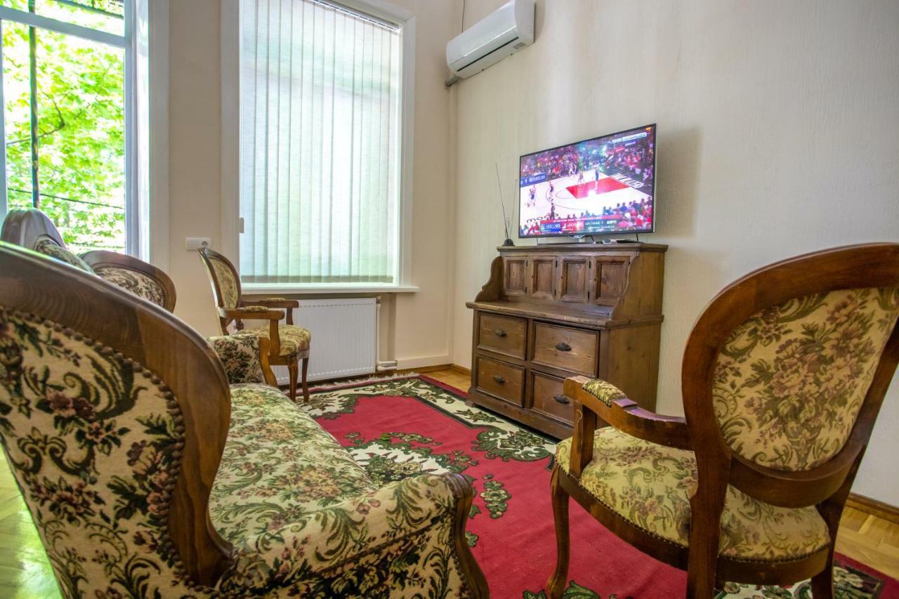 Hotel Veneto Kutaisi Exterior foto